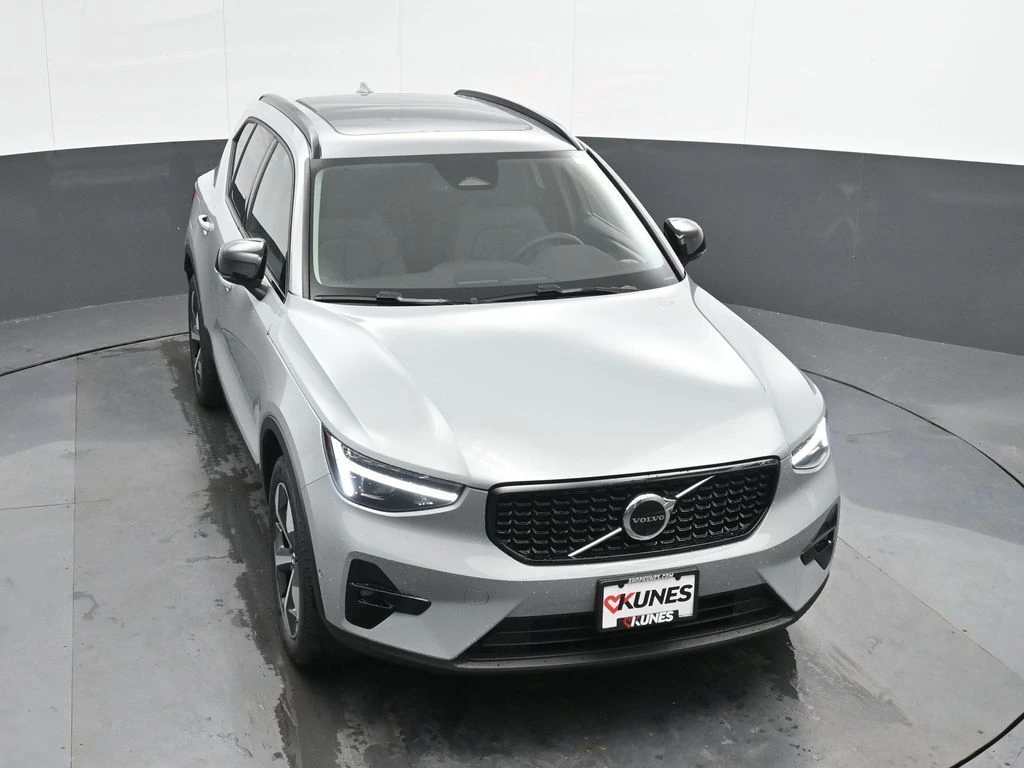 2026 Volvo XC40 Plus - Photo 33