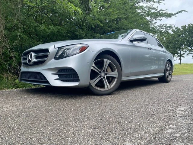 2017 Mercedes-Benz E-Class E300 4MATIC's photo