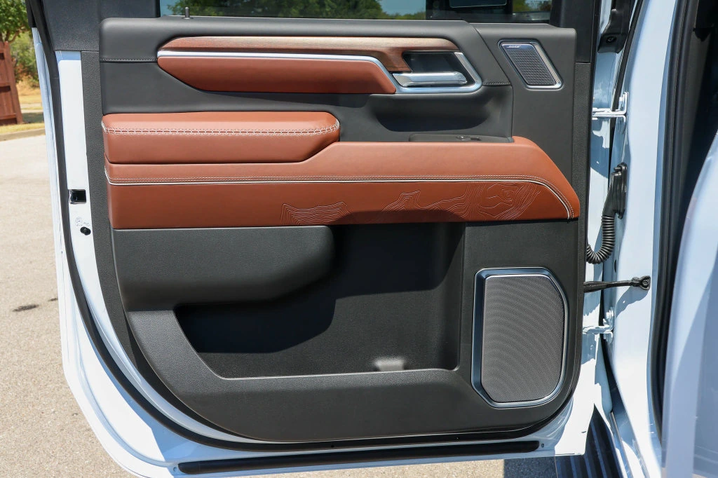 2026 GMC Sierra 3500HD Denali Ultimate - Photo 20