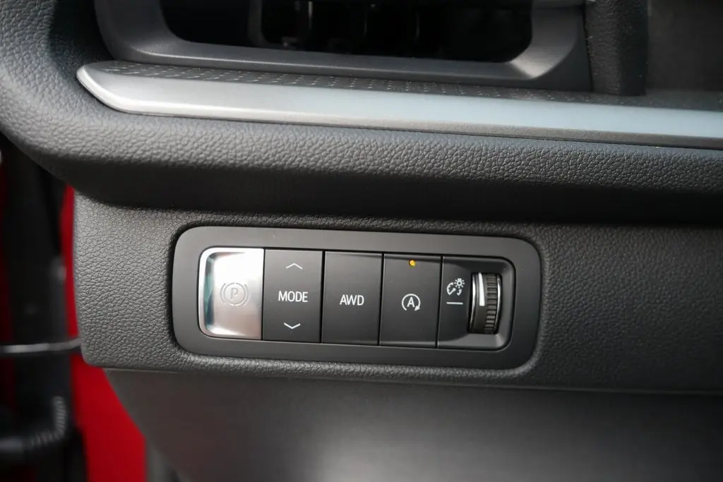 2026 Chevrolet Traverse 2LT photo 11
