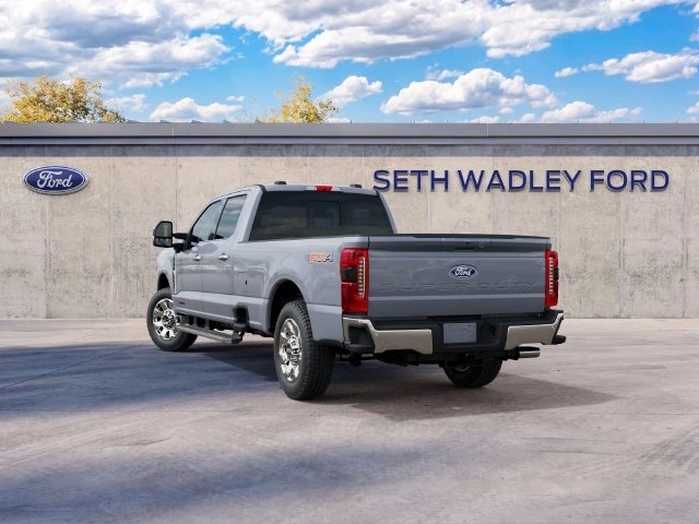 2027 Ford — photo 4
