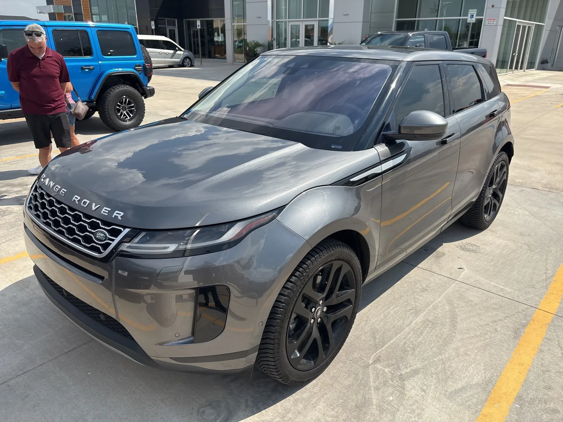 2020 Land Rover Range Rover Evoque SE photo 2