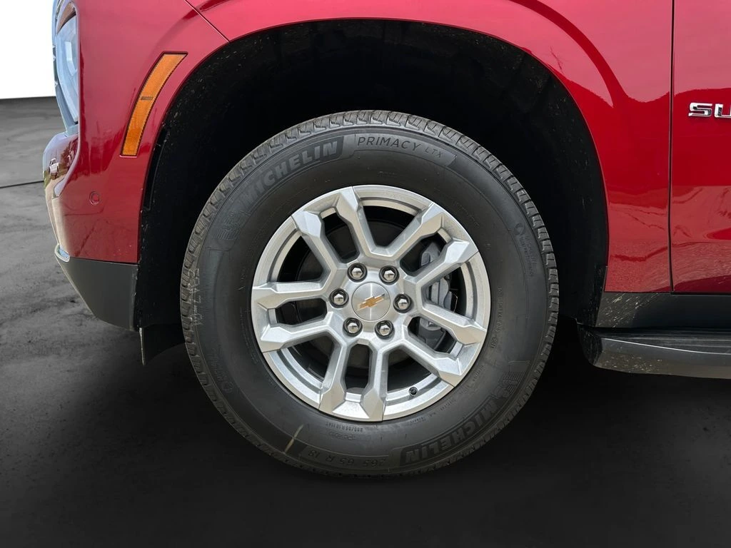 2026 Chevrolet Suburban LT - Photo 11