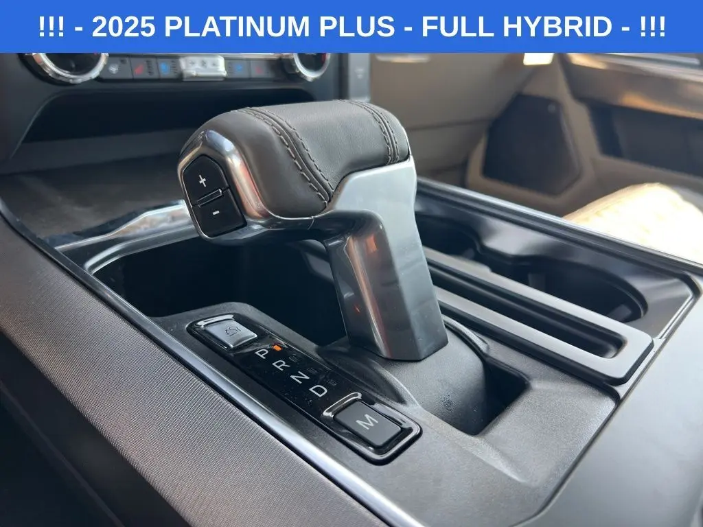 2025 Ford F-150 Platinum photo 16