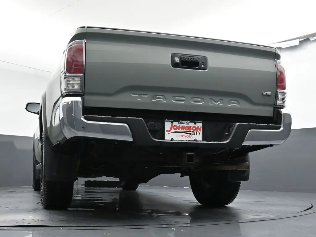 2022 Toyota Tacoma TRD Off-Road V6 photo 37