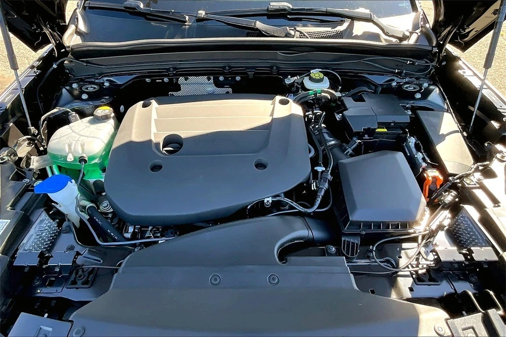 2026 Volvo - image 11