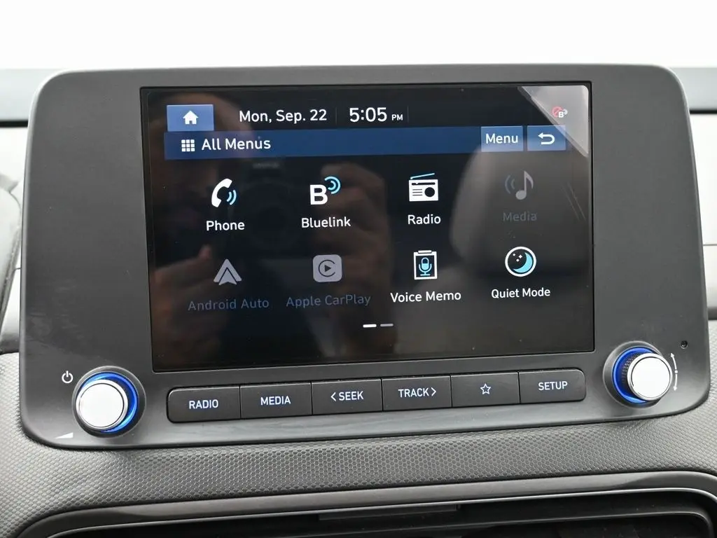 2022 Hyundai Kona SEL N Line photo 21