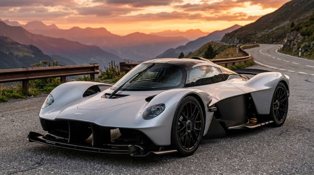 Aston Martin Valkyrie (Standard Road Car)