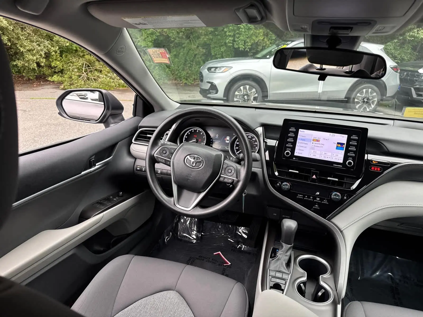2024 Toyota Camry LE photo 33