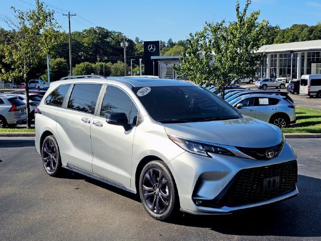 2024 Toyota Sienna XSE 7-Passenger