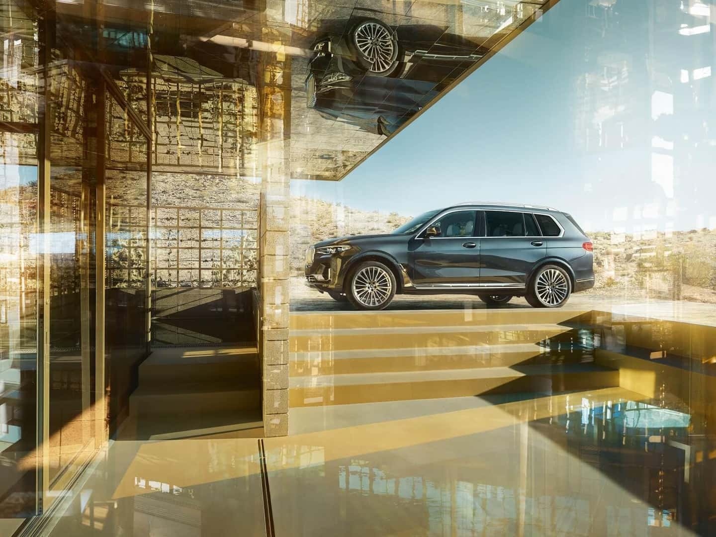 Hero Image of BMW X7