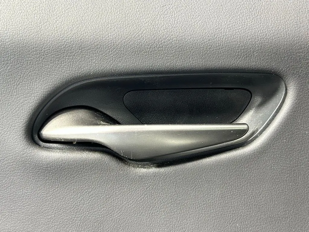 2021 Lexus UX 250h photo 34