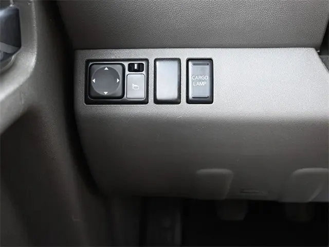 2016 Nissan Frontier SV photo 19