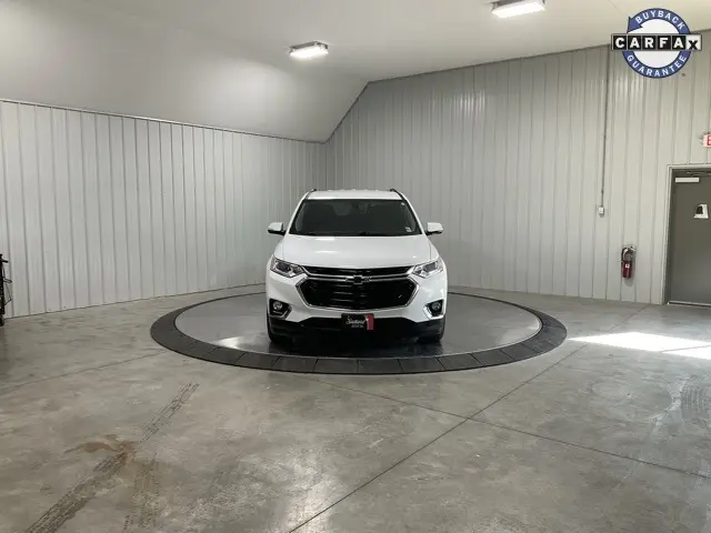 Used 2018 Chevrolet Traverse 1LT with VIN 1GNERGKW8JJ181910 for sale in Roanoke, IN