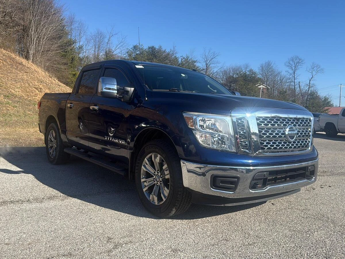 Used 2018 Nissan Titan SV with VIN 1N6AA1E50JN534614 for sale in London, KY