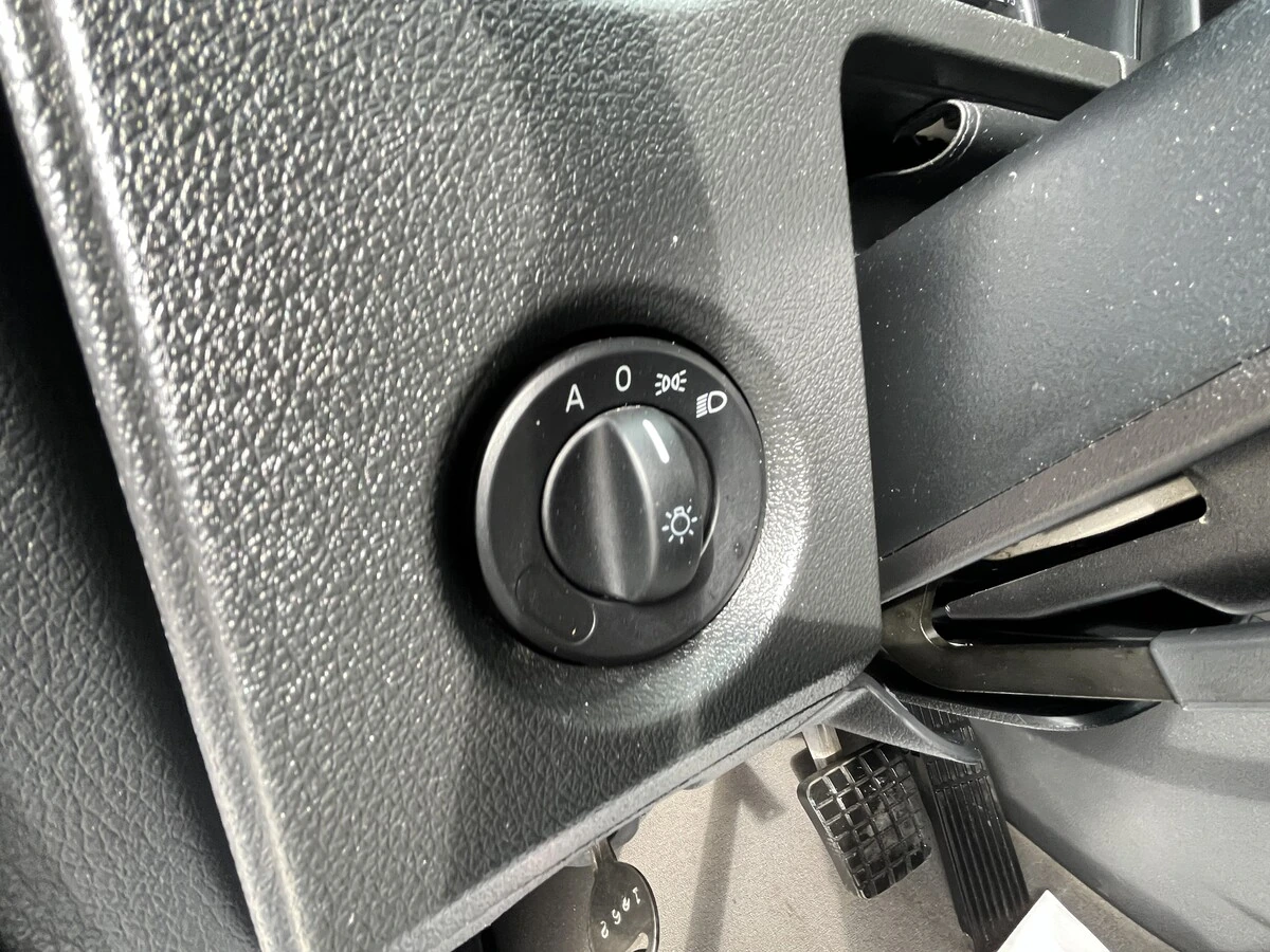 2023 Freightliner Cascadia - image 25