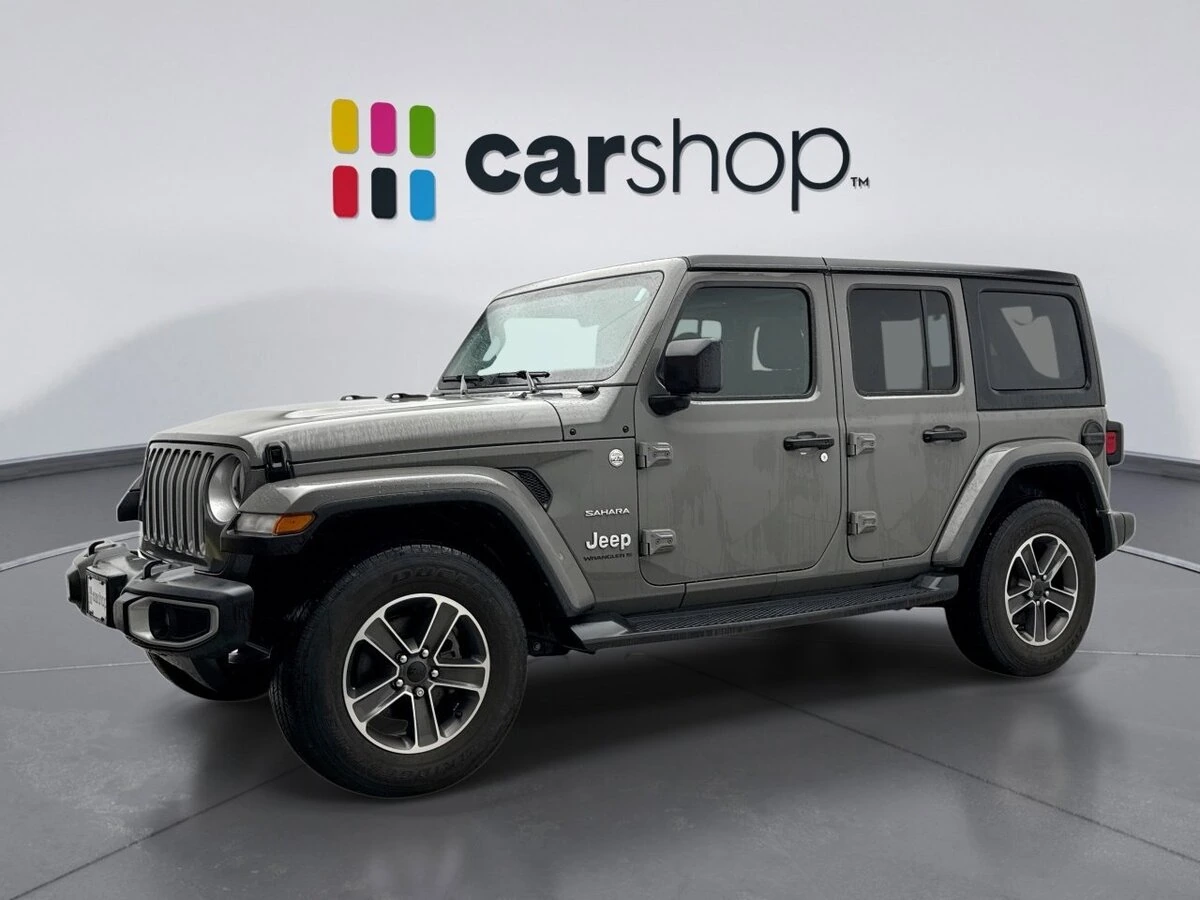 2023 Jeep Wrangler Sahara's photo