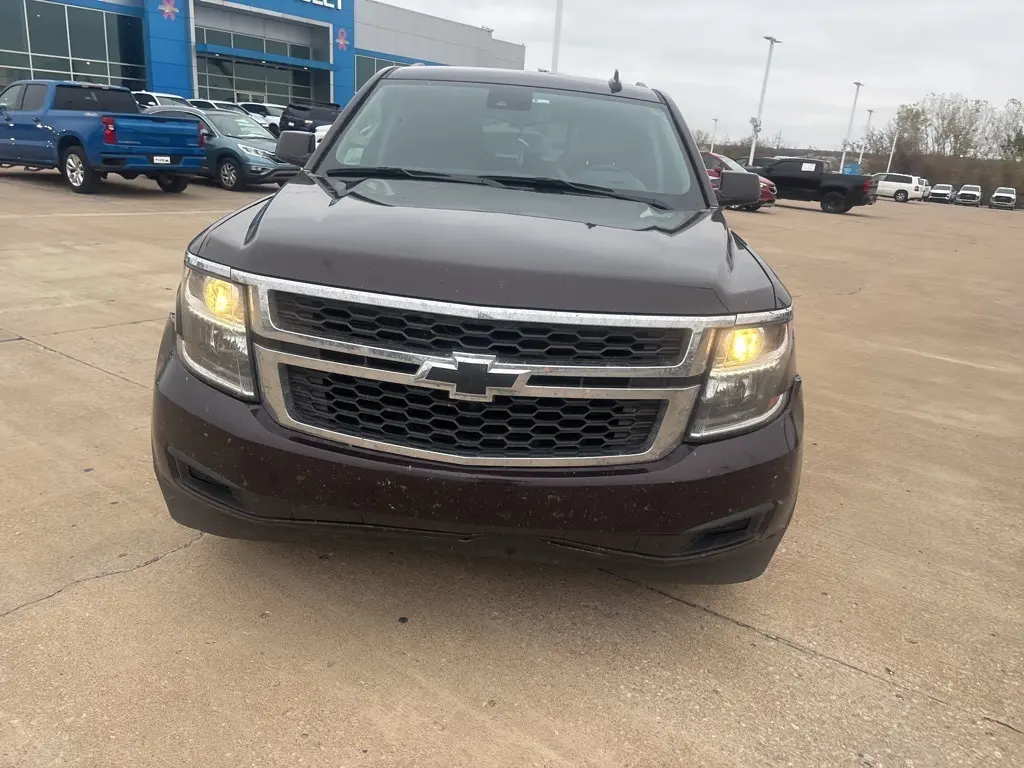 2020 Chevrolet Tahoe LT photo 2