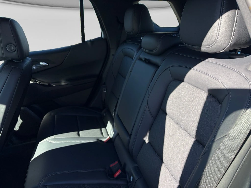 2027 Chevrolet Equinox LT - Photo 33