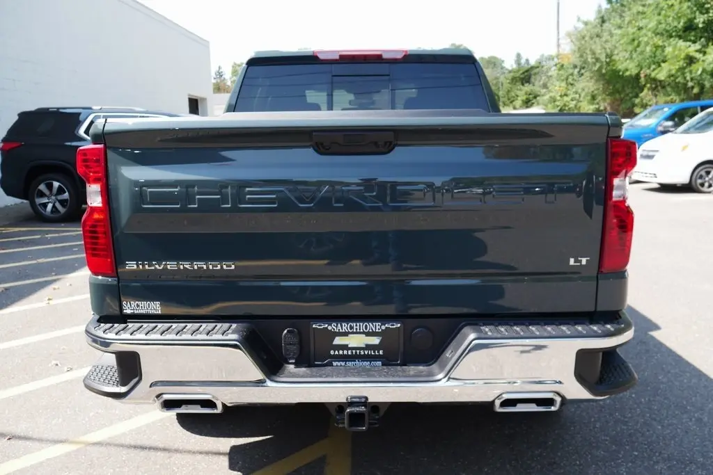 2026 Chevrolet Silverado 1500 LT1 photo 6