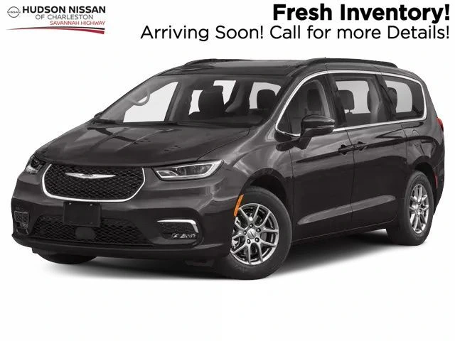 2025 Chrysler Pacifica Select's photo