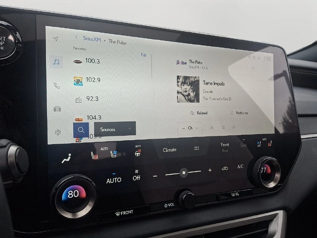 2024 Lexus RX 350 - Photo 17