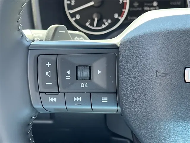 2026 Nissan Rogue SV photo 12