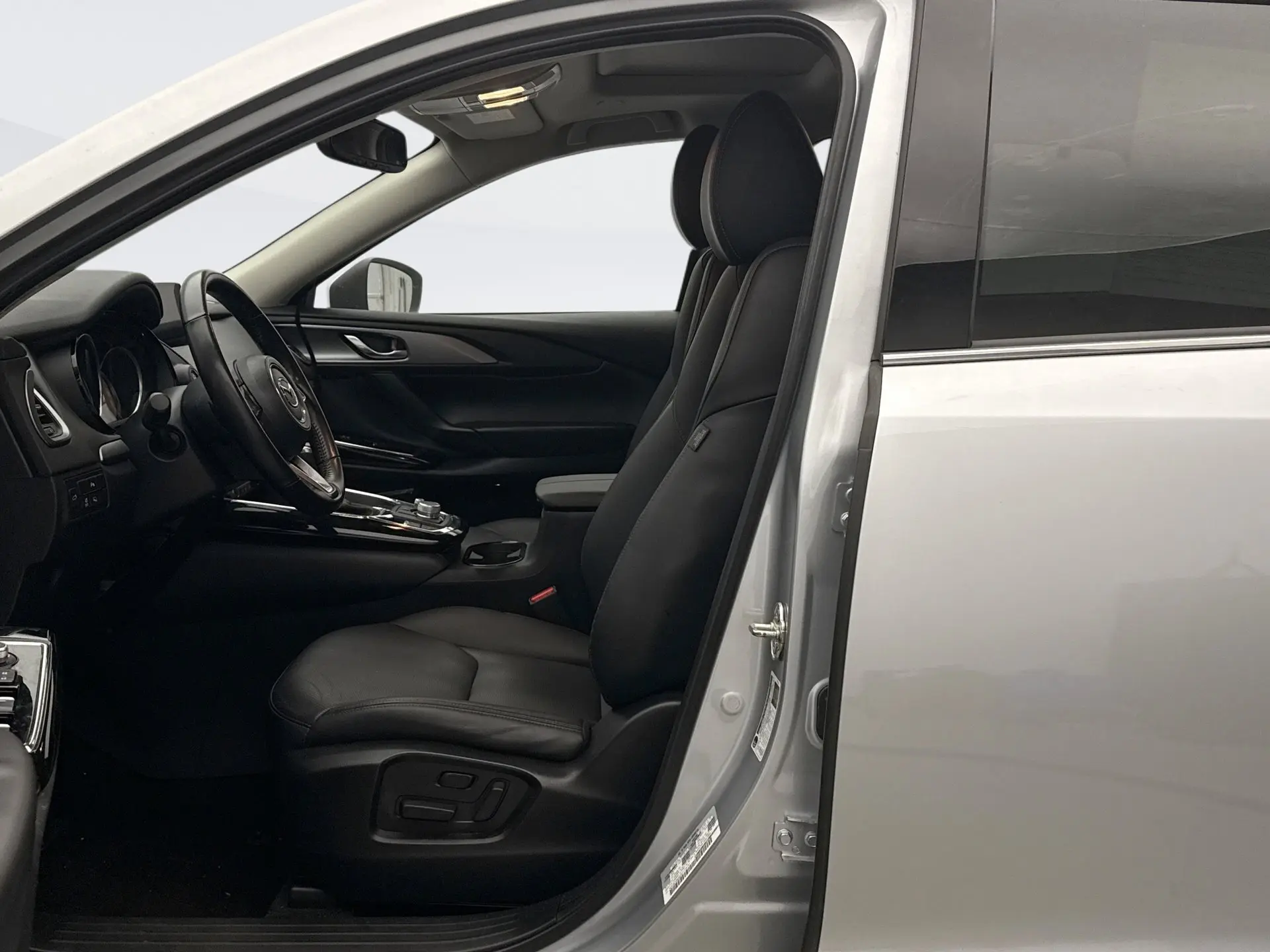 2022 Mazda CX-9 Touring photo 8