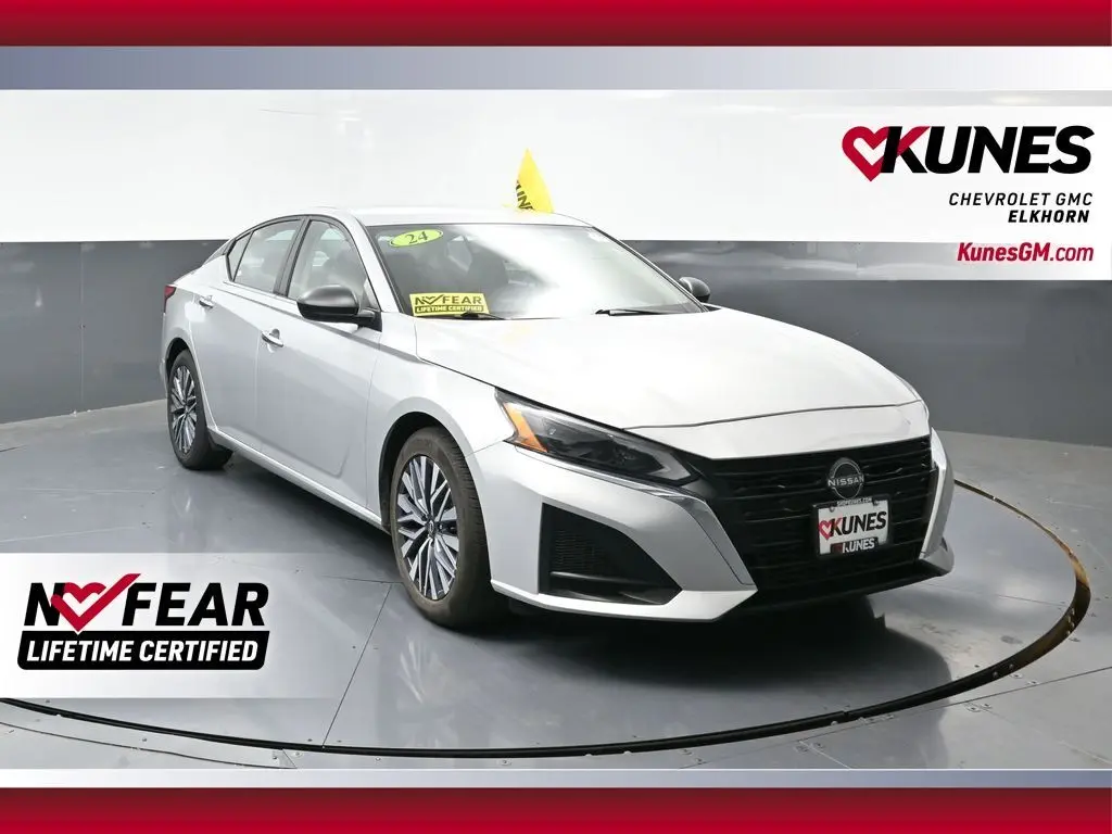 2024 Nissan Altima SV