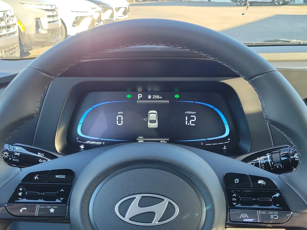 2026 Hyundai Elantra SEL Sport - Photo 8
