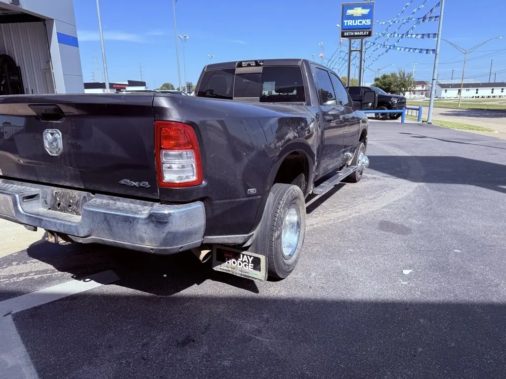 2024 Ram 3500 Tradesman photo 3