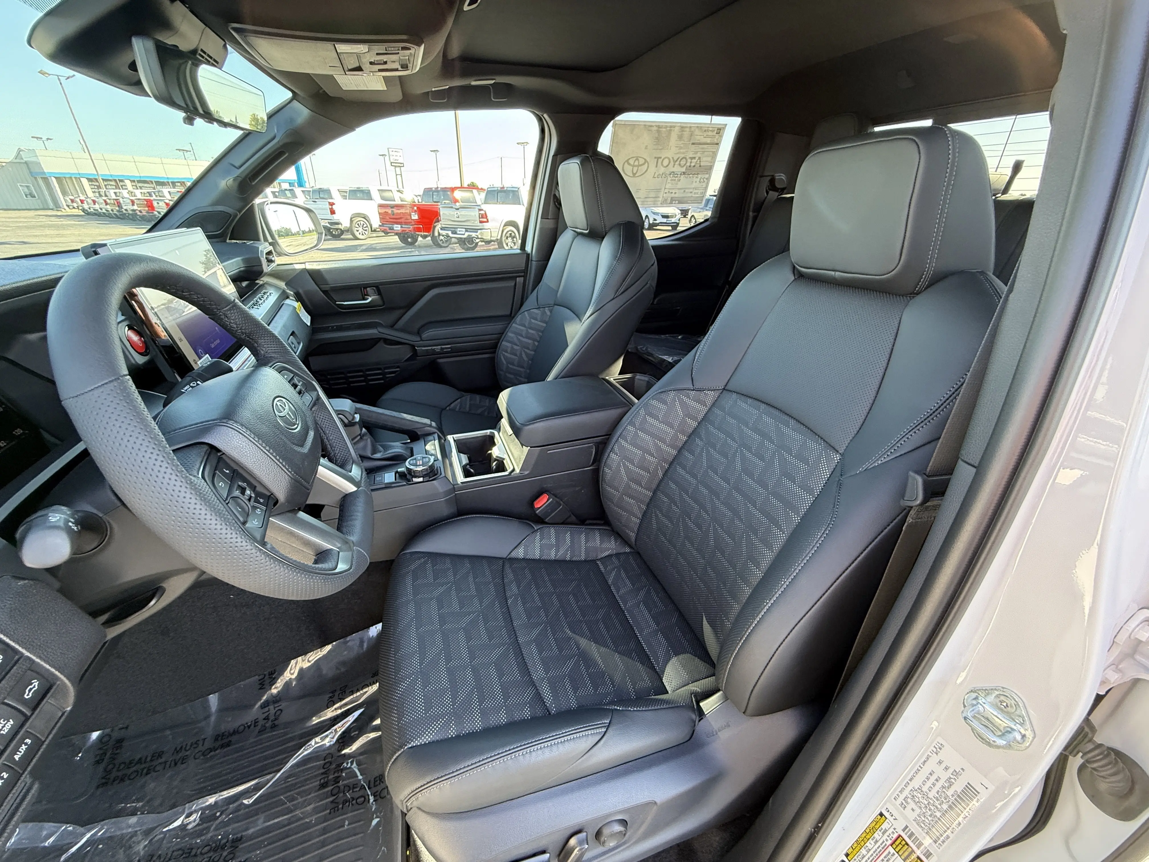 2025 Toyota Tacoma TRD Double Cab photo 9