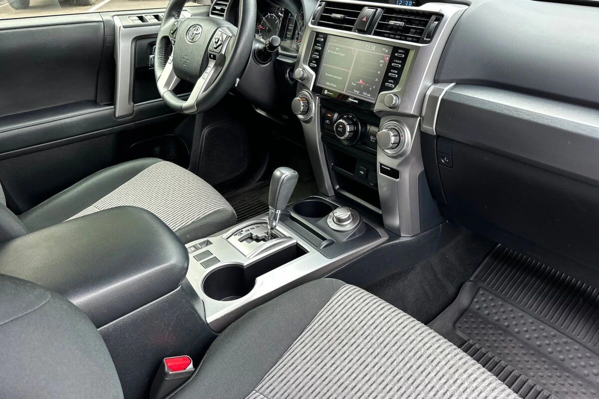 2024 Toyota 4Runner SR5 - Photo 18