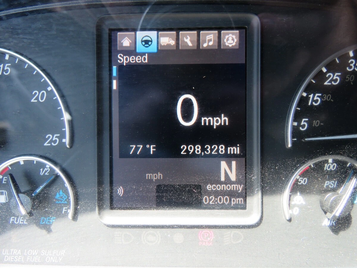 2023 Freightliner Cascadia - image 21