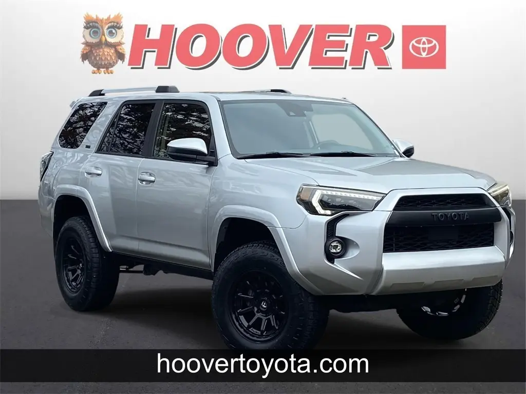 2022 Toyota 4Runner SR5's photo