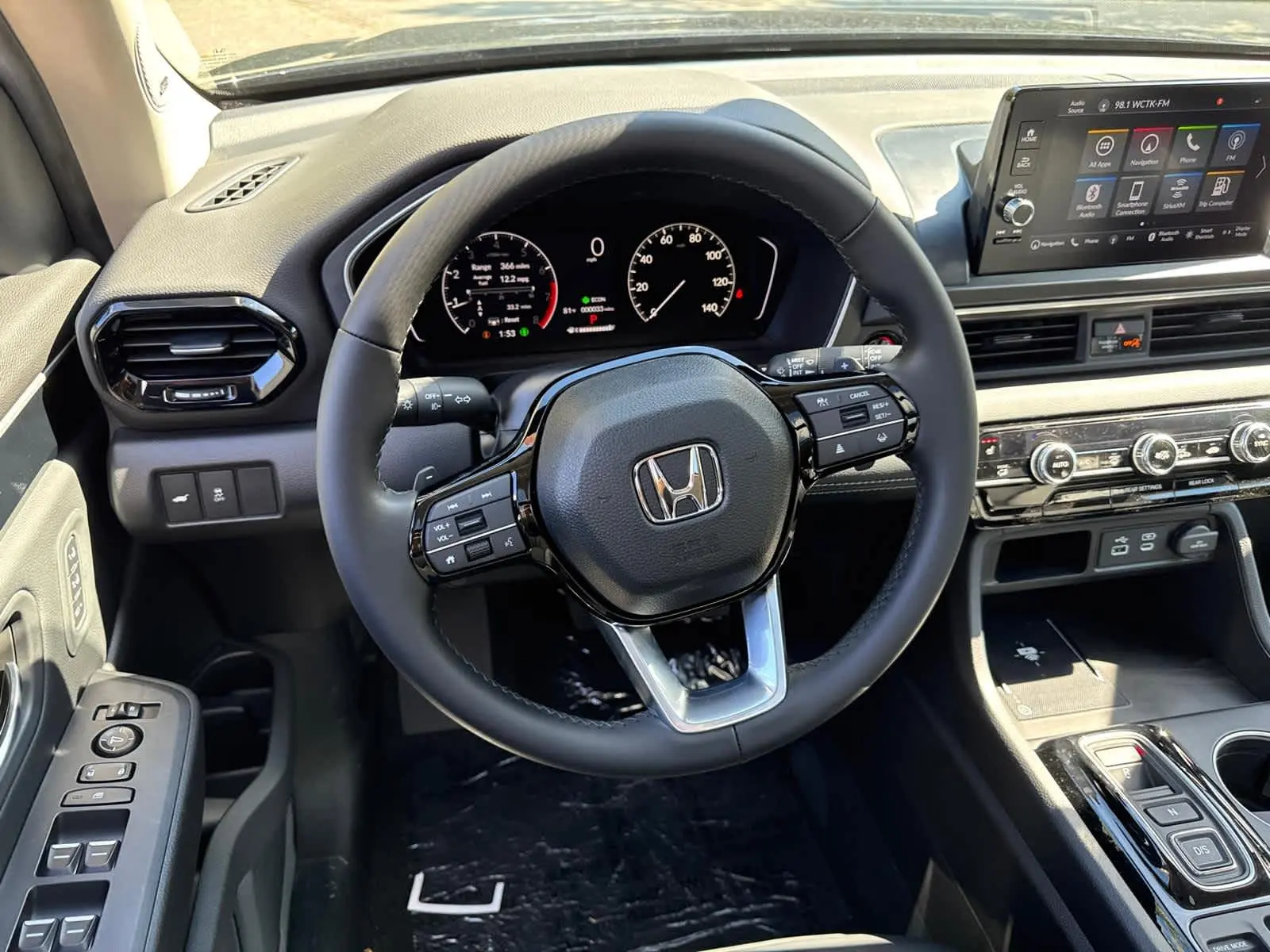 2025 Honda Pilot Touring photo 15