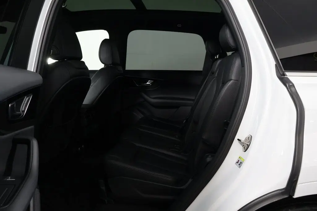 2019 Audi Q7 55 Premium Plus photo 11
