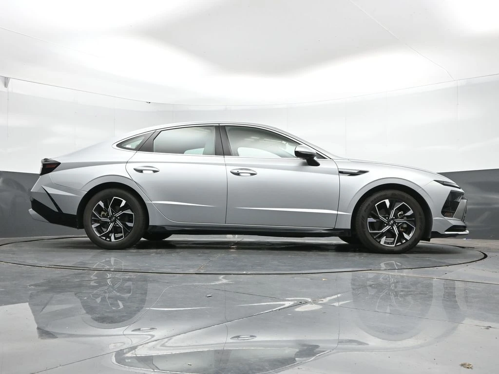 2025 Hyundai Sonata SEL - Photo 42