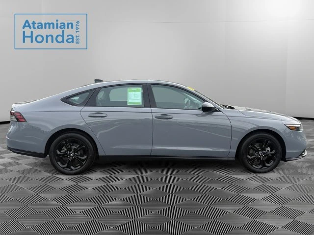 2025 Honda Accord SE - Photo 6
