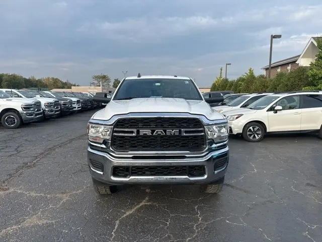 2021 Ram 2500 Tradesman photo 3