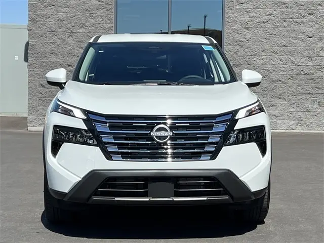 2026 Nissan Rogue SV photo 9