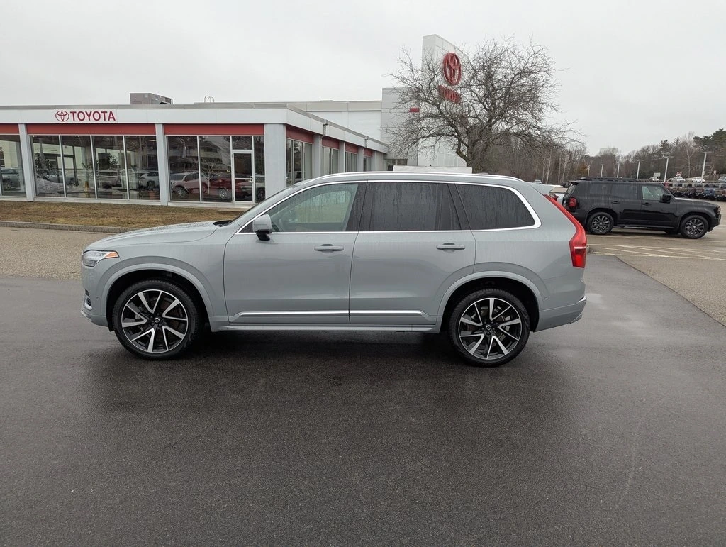 2024 Volvo - image 2