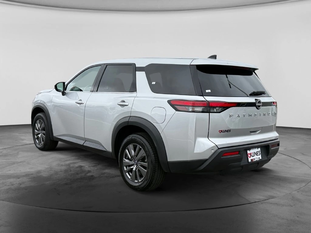 2024 Nissan Pathfinder S - Photo 7