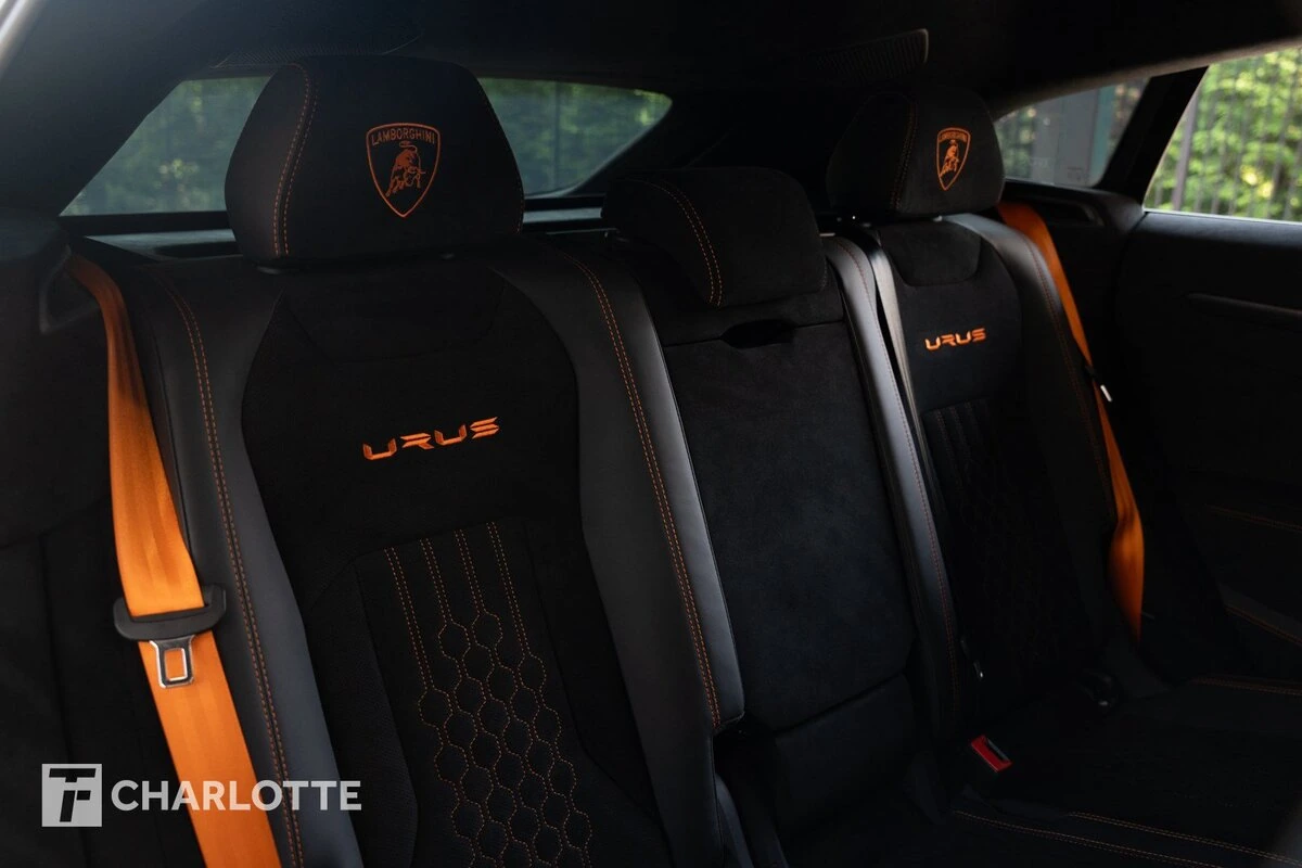 2023 Lamborghini Urus Performante - Photo 40