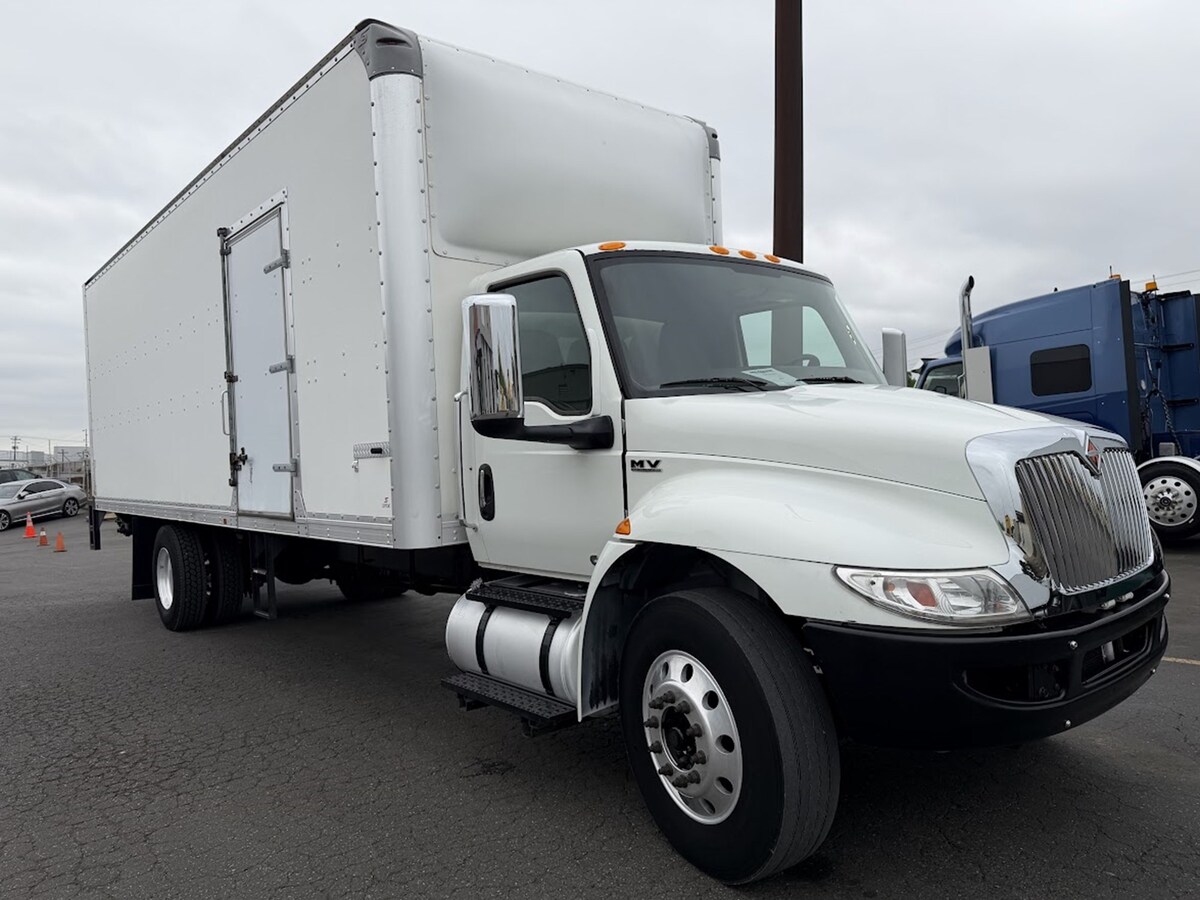 2020 International MV in Tacoma, WA — photo 3