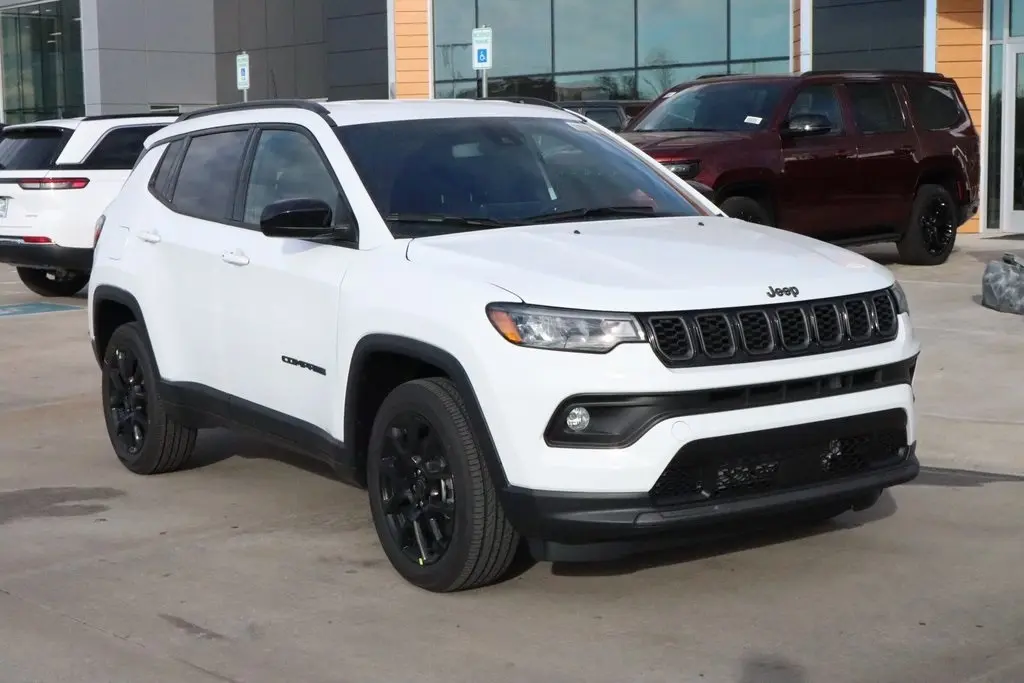 2026 Jeep Compass Altitude's photo