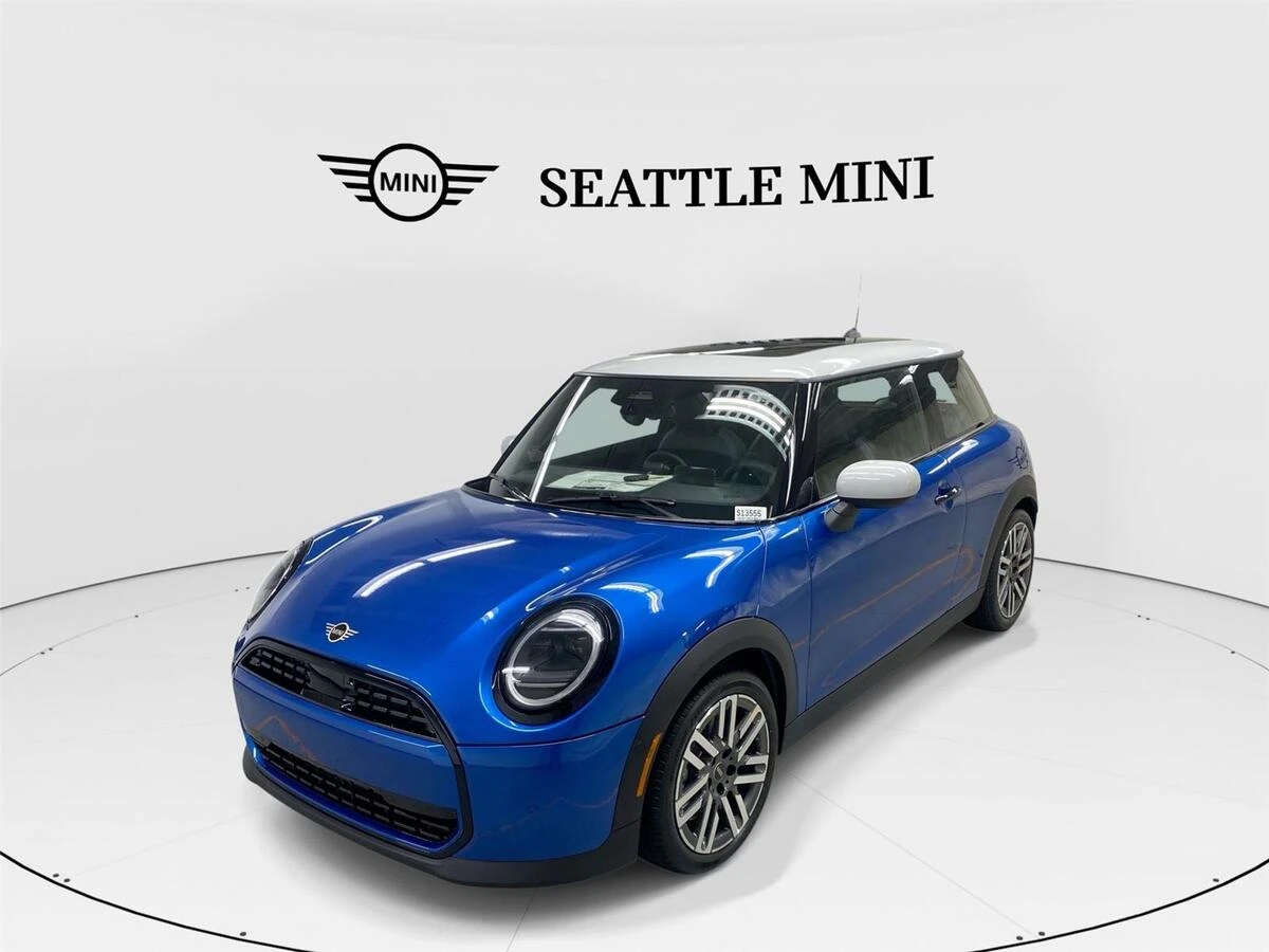 2026 MINI Hardtop's photo