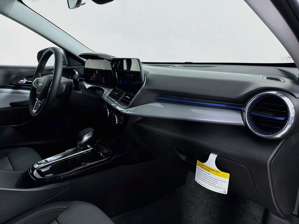 2026 Chevrolet Trax LT - Photo 27