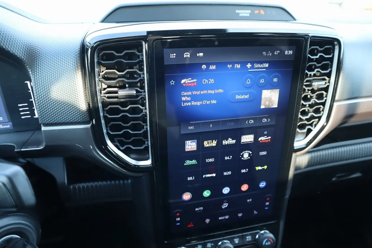 2025 Ford Ranger XLT photo 4