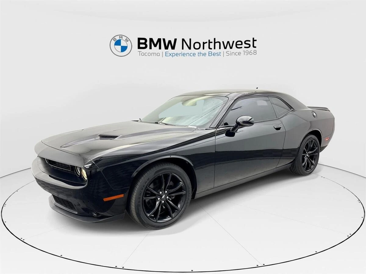 2018 Dodge Challenger SXT Plus